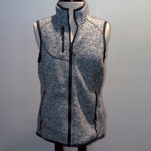 Elevate fleece vest
